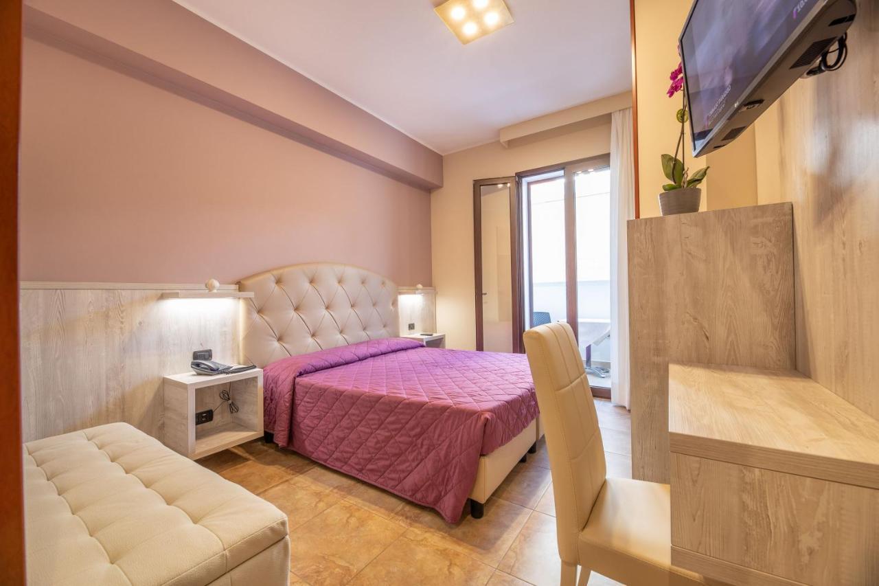 Hotel Salento Mirfran Торре-Сан-Джованні-Удженто Екстер'єр фото
