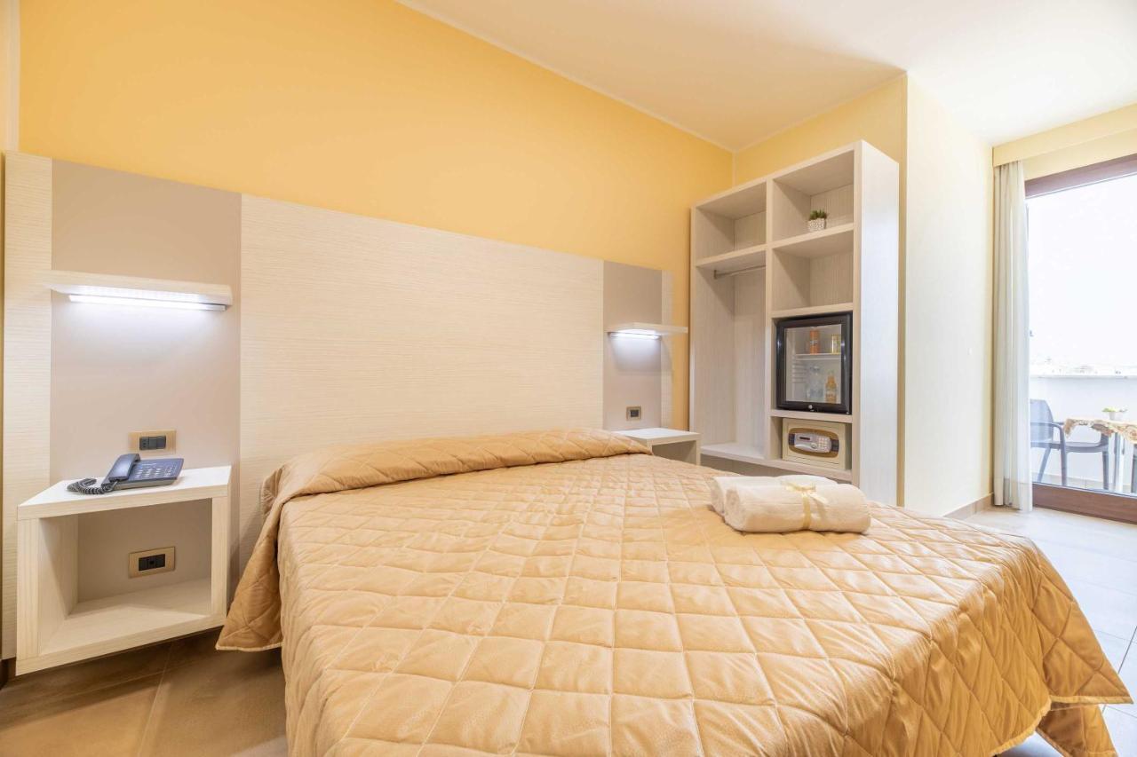 Hotel Salento Mirfran Торре-Сан-Джованні-Удженто Екстер'єр фото