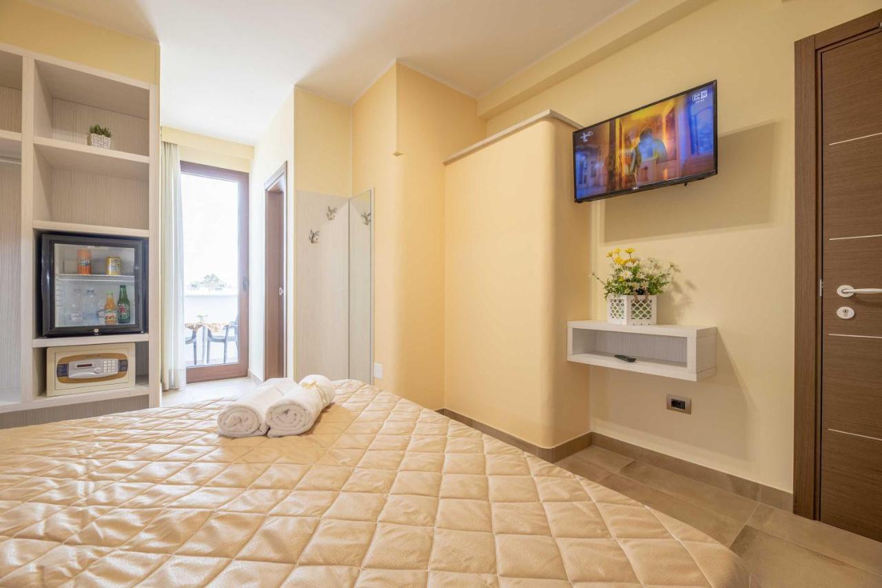 Hotel Salento Mirfran Торре-Сан-Джованні-Удженто Екстер'єр фото