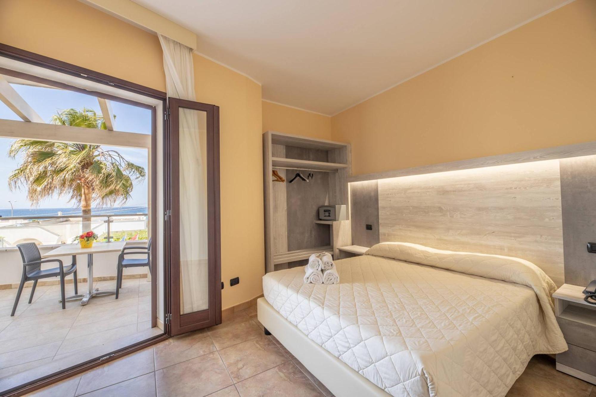 Hotel Salento Mirfran Торре-Сан-Джованні-Удженто Екстер'єр фото